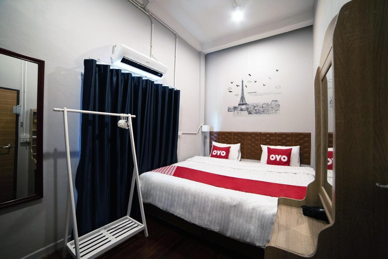 Oyo 480 Lemon Siam Hostel Bangkok Extérieur photo